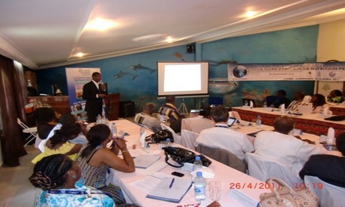 Réunion d'équipe dans une salle de Seme Beach Hotel